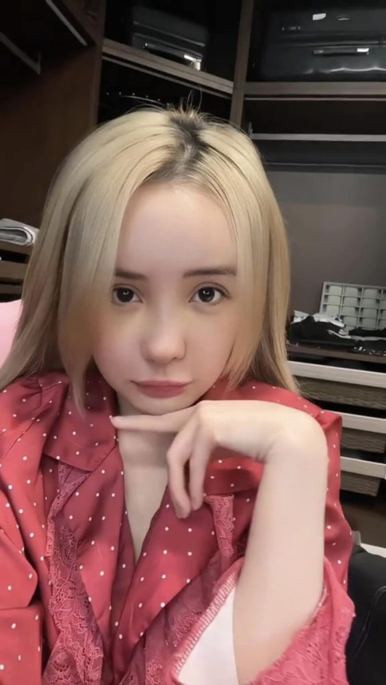 Diện mạo lạ của Ngân 98 sau trùng tu nhan sắc, fan nam Diện mạo lạ của Ngân 98 sau trùng tu nhan sắc, fan nam