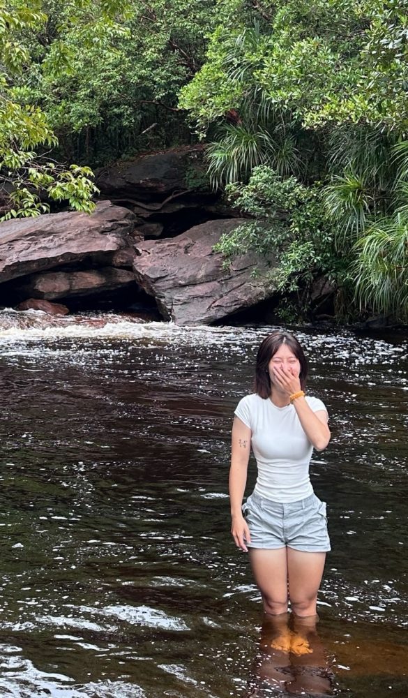 Cô gái cao 1m49, vòng ba 93cm bị nghi là sản phẩm photoshop: Mình xem ý kiến trái chiều như một lời khen- Ảnh 3. Cô gái cao 1m49, vòng ba 93cm bị nghi là sản phẩm photoshop: Mình xem ý kiến trái chiều như một lời khen- Ảnh 3.