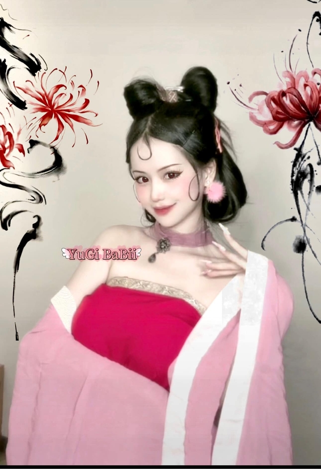 Cận cảnh nhan sắc nữ streamer có màn cosplay Đát Kỷ Cận cảnh nhan sắc nữ streamer có màn cosplay Đát Kỷ