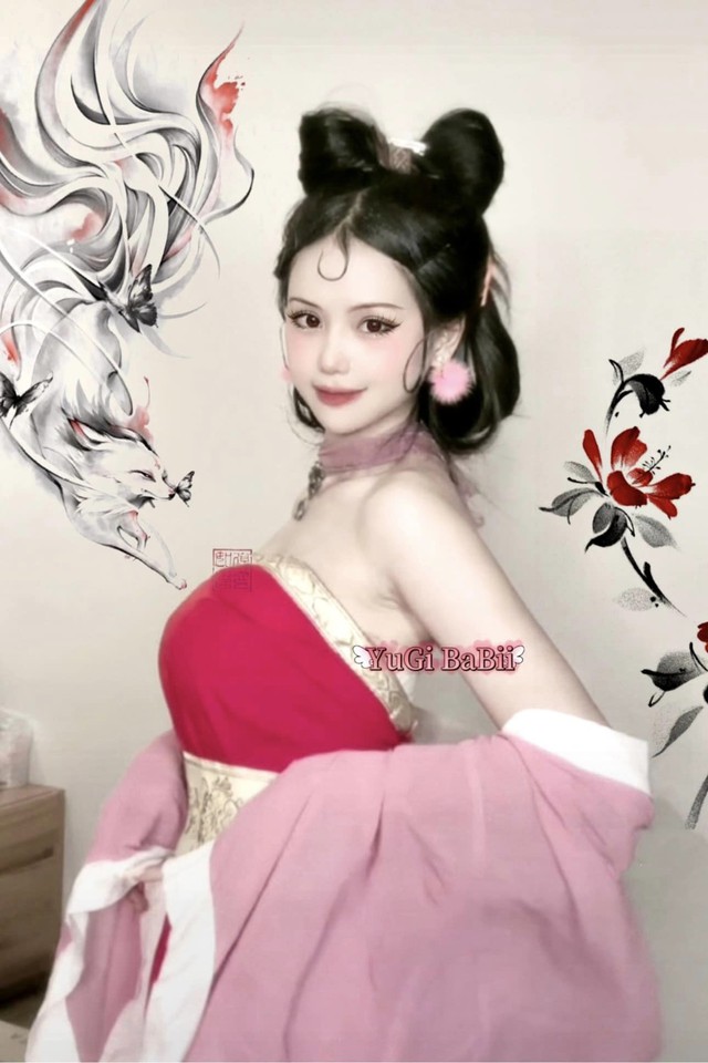 Cận cảnh nhan sắc nữ streamer có màn cosplay Đát Kỷ Cận cảnh nhan sắc nữ streamer có màn cosplay Đát Kỷ