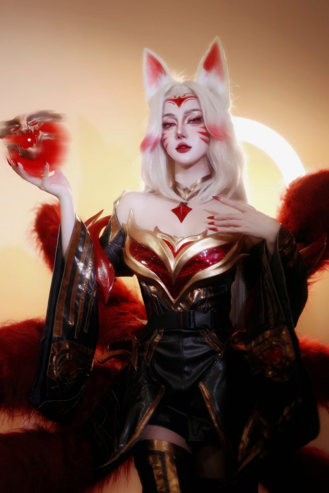 Gái xinh phòng net hóa nhện tinh Gái xinh phòng net hóa nhện tinh