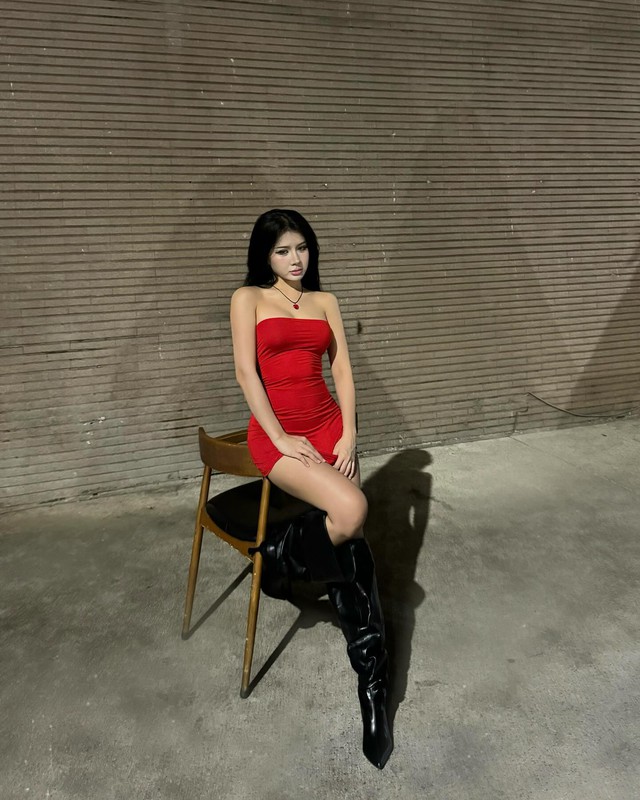 Vừa sang tuổi mới, Xuân Ca tung ngay bộ ảnh