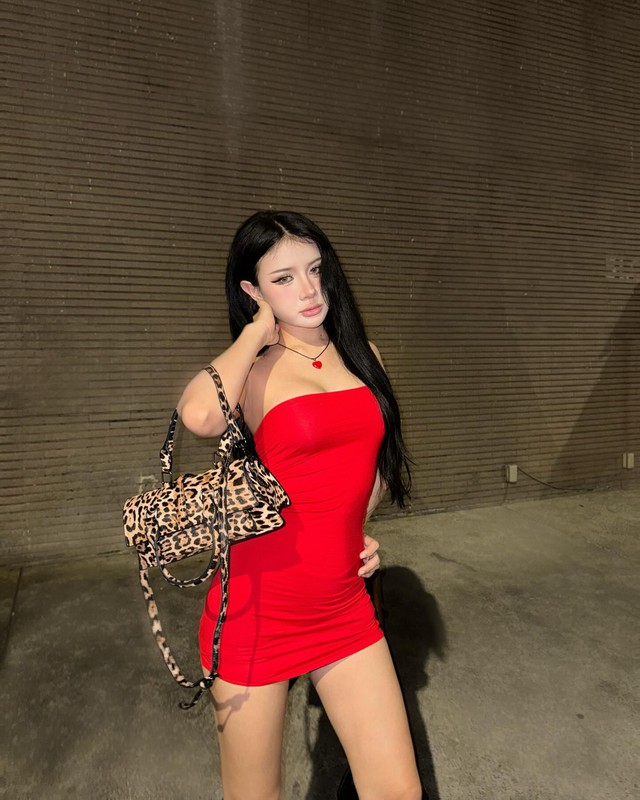 Vừa sang tuổi mới, Xuân Ca tung ngay bộ ảnh