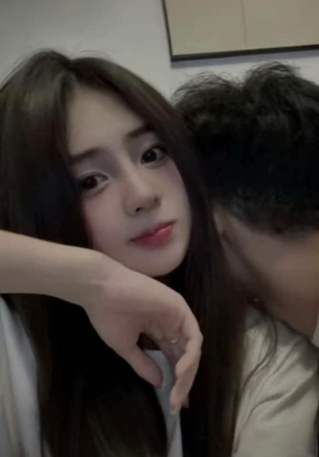 Nhan sắc không kém Quỳnh Alee, thêm một hot girl Liên Quân khiến dân tình ngất ngây- Ảnh 6. Nhan sắc không kém Quỳnh Alee, thêm một hot girl Liên Quân khiến dân tình ngất ngây- Ảnh 6.