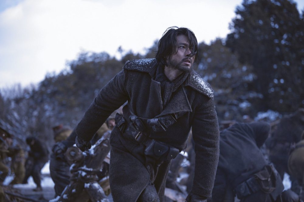 Hyun Bin xấu chưa từng thấy- Ảnh 3. Hyun Bin xấu chưa từng thấy- Ảnh 3.