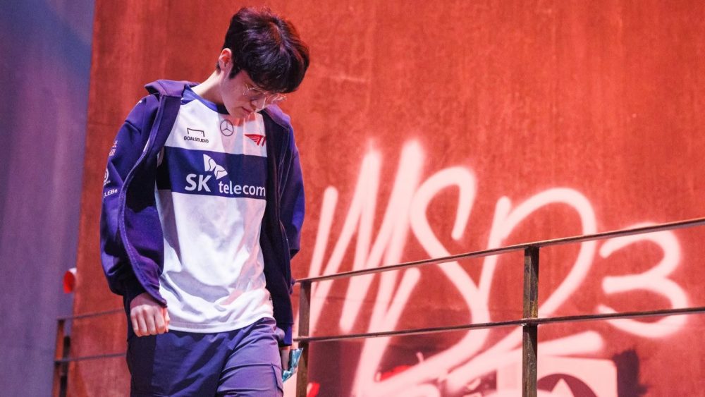 T1 thiệt hại khủng vì không giữ chân được Zeus- Ảnh 2. T1 thiệt hại khủng vì không giữ chân được Zeus- Ảnh 2.