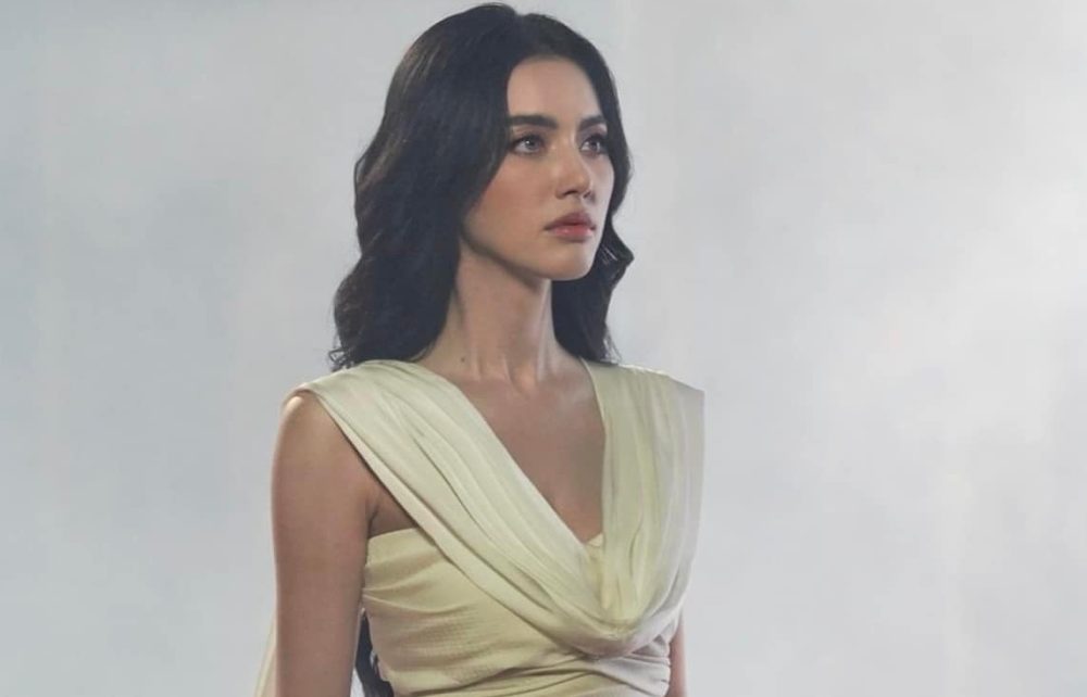 Kết phim Nữ Hoàng Ayodhaya: Dân mạng chê quốc bảo nhan sắc tan nát, chỉ 1 chi tiết làm sụp đổ hình tượng- Ảnh 6. Kết phim Nữ Hoàng Ayodhaya: Dân mạng chê quốc bảo nhan sắc tan nát, chỉ 1 chi tiết làm sụp đổ hình tượng- Ảnh 6.