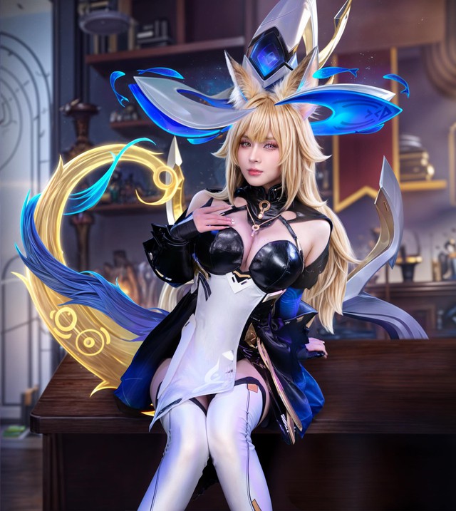 Tung ảnh cosplay gợi cảm, Quỳnh Alee khiến fan nam