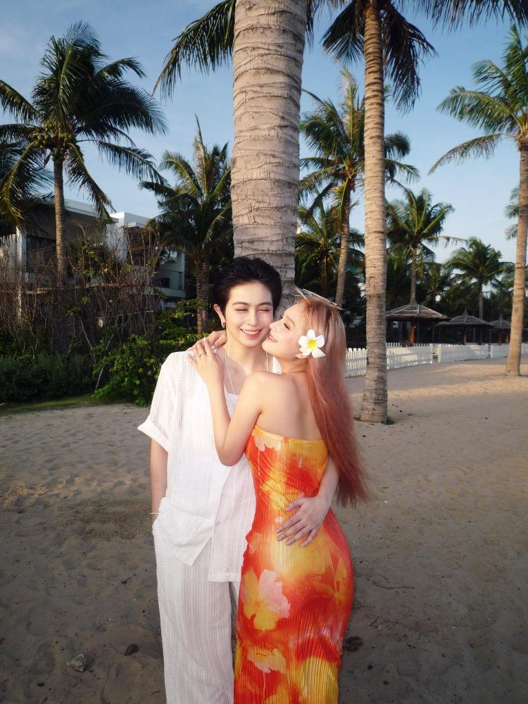 Xoài Non bị chê EQ thấp vì