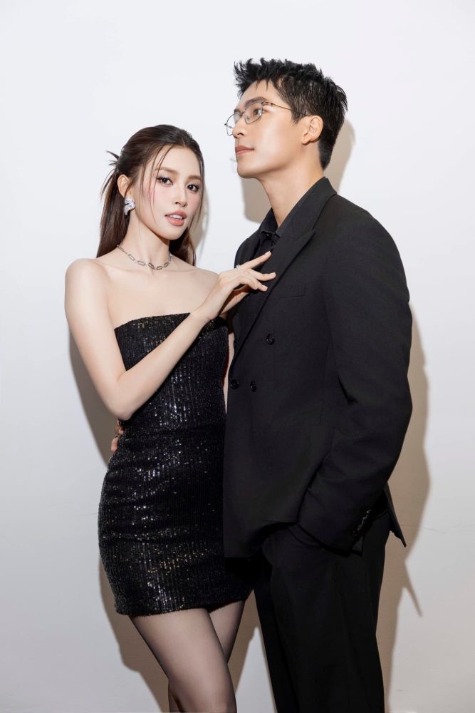 Showbiz Việt lại có cặp đôi