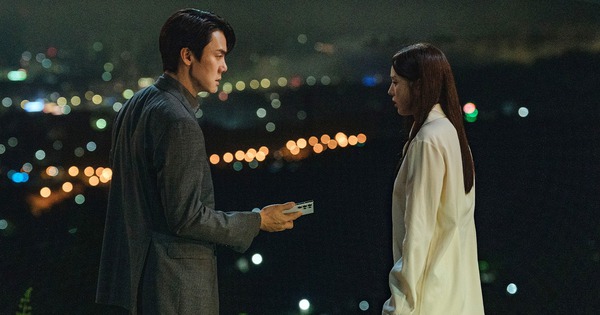 When the Phone Rings tập 8: Cặp chính có cảnh chung giường cực ngọt, tổng tài bất ngờ gặp biến căng 4713009451115568149925095982023340972222121n 17347963381591200288024 60 0 1002 1800 crop 1734796344512588268149jpg