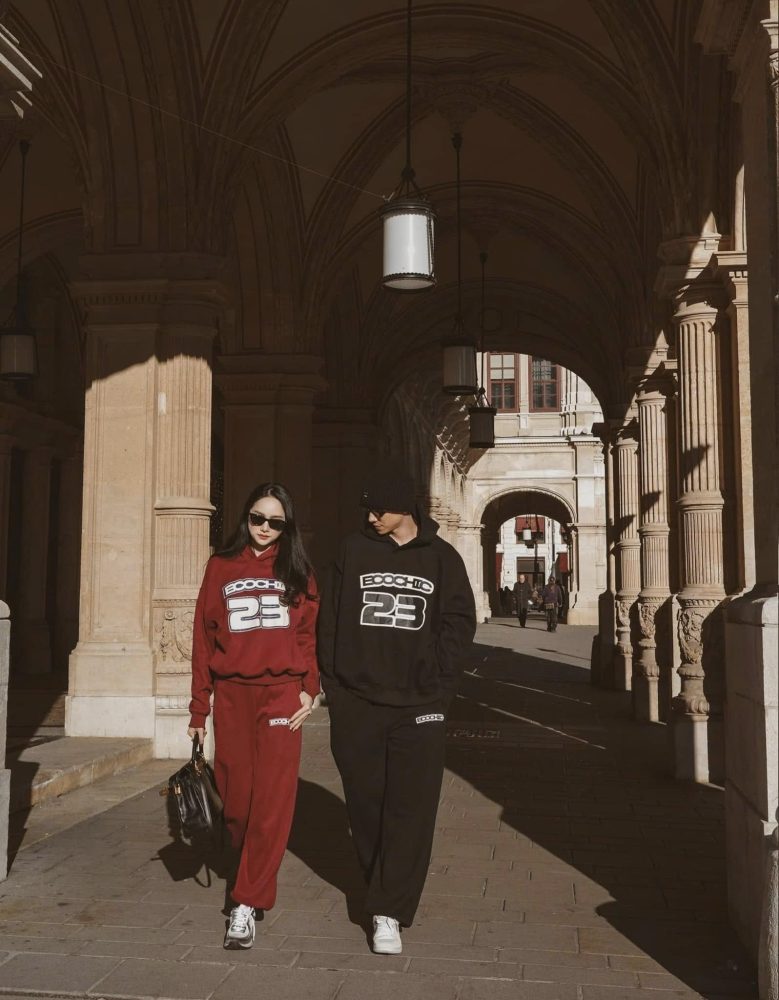 Hoa hậu Vbiz công khai ảnh hẹn hò bạn trai hot boy kém tuổi, netizen Hoa hậu Vbiz công khai ảnh hẹn hò bạn trai hot boy kém tuổi, netizen