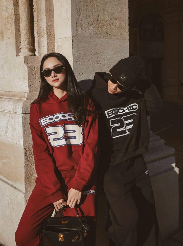 Hoa hậu Vbiz công khai ảnh hẹn hò bạn trai hot boy kém tuổi, netizen Hoa hậu Vbiz công khai ảnh hẹn hò bạn trai hot boy kém tuổi, netizen