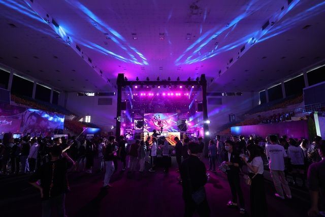 Toàn cảnh sự kiện offline Into the Arcane quy tụ hàng ngàn fan của vũ trụ điện ảnh do Riot xây dựng- Ảnh 4. Toàn cảnh sự kiện offline Into the Arcane quy tụ hàng ngàn fan của vũ trụ điện ảnh do Riot xây dựng- Ảnh 4.