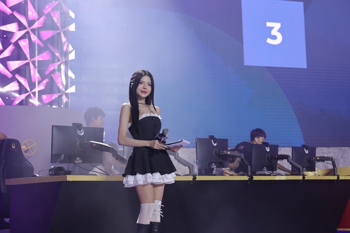 Hơn 7.000 người hâm mộ khám phá vũ trụ Arcane, cùng đắm chìm trong thế giới game của Riot do VNGGames phát hành 8