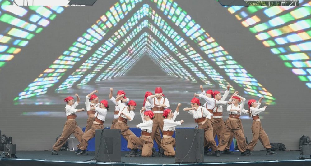 ad_4nxejwuoxxoakxyozupqi9-dpcxw1tcssmaxmlaqdhi9-0gesykbvbx8s5l9j1qb0upnv-fy8fkiw6-_jqwczgmuo3h73xpahzivn6fz0i-ybr2ezz9ao0rw6zhabttmsbfr2wlnw_skegqaidza5cibinc Không ngại mưa rơi, hơn 10.000 khán giả cùng tới tham dự sự kiện AU FES tại Hà Nội ad 4nxejwuoxxoakxyozupqi9 dpcxw1tcssmaxmlaqdhi9 0gesykbvbx8s5l9j1qb0upnv fy8fkiw6 jqwczgmuo3h73xpahzivn6fz0i ybr2ezz9ao0rw6zhabttmsbfr2wlnw skegqaidza5cibinc