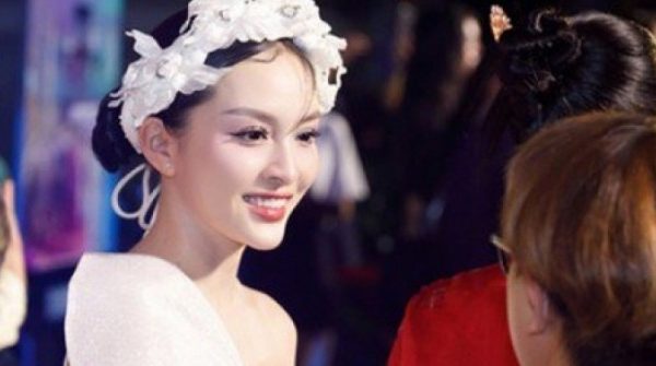 Nữ diễn viên xinh đẹp: Bị 200 con chuột bò khắp người gây sốc adt1732778606 picture56 59648 69 0 1053 1880 crop anh cat 3 2 auto cropjpg