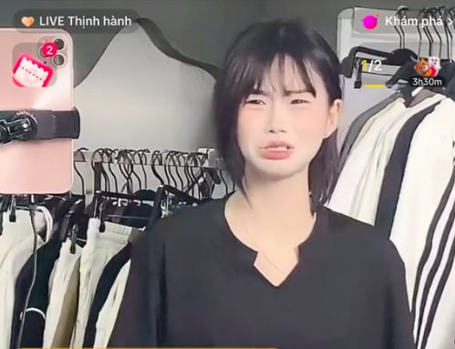 Nữ TikToker xinh đẹp uất ức khóc nghẹn trên livestream anh chup man hinh 2024 05 05 luc 103235 1714881160826198985100