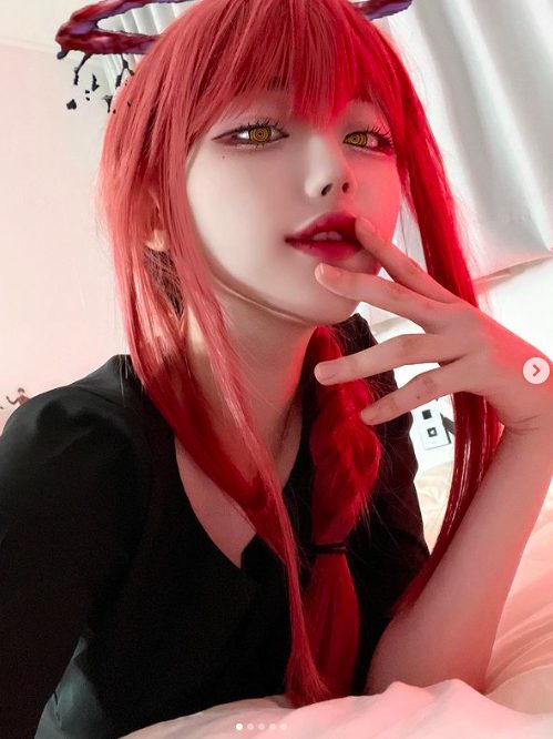 Cố tình khoe mặt mộc, nữ coser khiến fan ngỡ ngàng- Ảnh 3. Cố tình khoe mặt mộc, nữ coser khiến fan ngỡ ngàng- Ảnh 3.