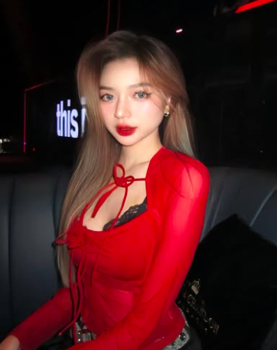 Ở ẩn thời gian dài, nữ streamer bất ngờ cập nhật trạng thái ẩn ý- Ảnh 3. Ở ẩn thời gian dài, nữ streamer bất ngờ cập nhật trạng thái ẩn ý- Ảnh 3.