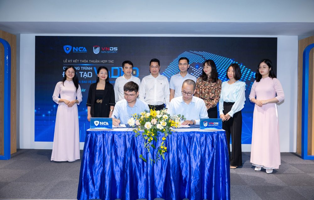 Hiệp hội An ninh mạng quốc gia ra mắt chương trình đào tạo Chuyên gia Bảo vệ dữ liệu cá nhân VnDPO- Ảnh 1. Hiệp hội An ninh mạng quốc gia ra mắt chương trình đào tạo Chuyên gia Bảo vệ dữ liệu cá nhân VnDPO- Ảnh 1.