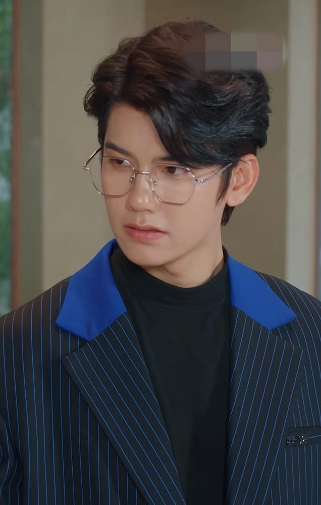 Mẹ Lao Công Học Yêu: Bị tát quá nhiều, sao nữ đóng cảnh 18+ lệch lạc nói gì?- Ảnh 2. Mẹ Lao Công Học Yêu: Bị tát quá nhiều, sao nữ đóng cảnh 18+ lệch lạc nói gì?- Ảnh 2.