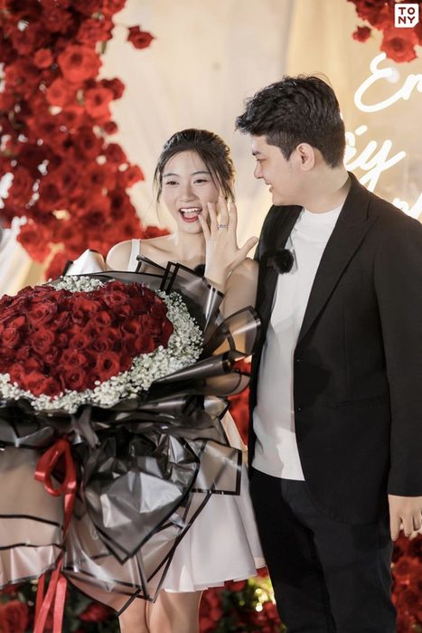 Hot girl nổi tiếng, đăng clip chia tay bạn trai, Hot girl nổi tiếng, đăng clip chia tay bạn trai,