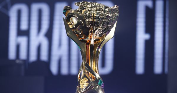 VCS 2025 có thể có nhiều điều bất ngờ, một cái tên đã ngầm "tung hint" avatar1731472320521 1731472320769189993633 82 0 553 900 crop 1731472404783970876386png