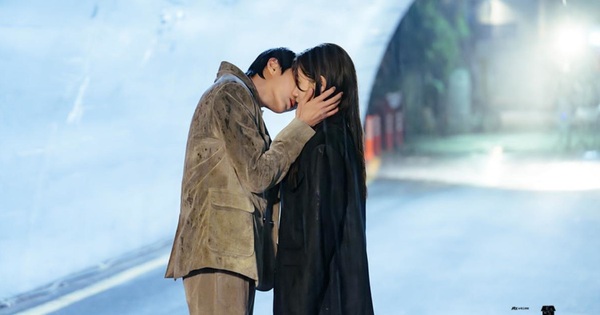 Showbiz lại có thêm 1 cặp đôi phim giả tình thật, đóng anh em trên phim nhưng yêu nhau ngoài đời? avatar1732788414880 1732788417613718268229jpeg