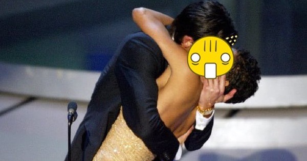 Sao nam hạng A gây sốc vì cưỡng hôn nữ thần sắc đẹp ngay trên sóng trực tiếp, ai ngờ nhận quả báo cực đắng avatar1734625164193 1734625164451725754163 23 79 337 678 crop 1734625231622408289334jpeg