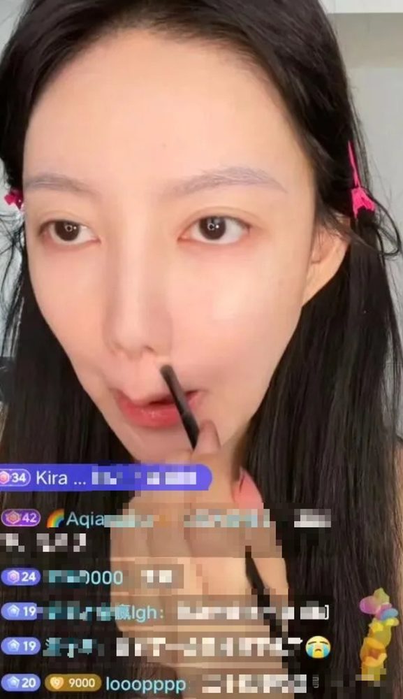 Nữ streamer mạnh dạn lộ mặt mộc để test phản ứng của fan- Ảnh 4. Nữ streamer mạnh dạn lộ mặt mộc để test phản ứng của fan- Ảnh 4.