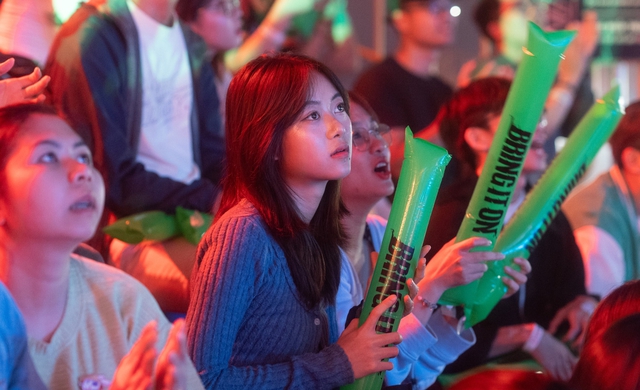 Chung kết sôi động của AIC 2024: MC Phương Thảo Chung kết sôi động của AIC 2024: MC Phương Thảo