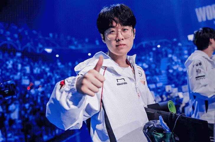 Drama chuyển nhượng cực căng: T1 nghi bị