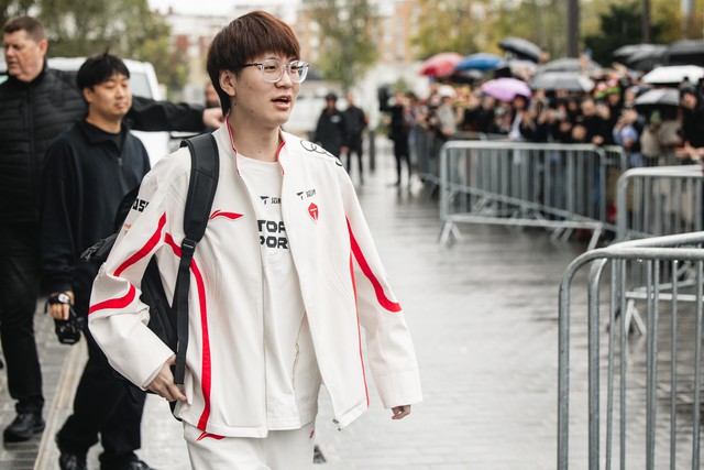 Meiko bất ngờ công khai bạn gái Meiko bất ngờ công khai bạn gái