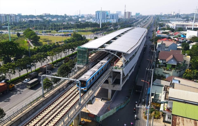 Cuối tuần đi đâu, chơi gì: Trải nghiệm tàu Metro Cuối tuần đi đâu, chơi gì: Trải nghiệm tàu Metro
