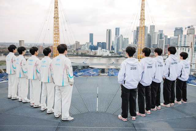 Không hẹn mà gặp cả T1 lẫn BLG đều gặp rắc rối với bên đại diện của các tuyển thủ ở kỳ chuyển nhượng cuối năm 2024 Không hẹn mà gặp cả T1 lẫn BLG đều gặp rắc rối với bên đại diện của các tuyển thủ ở kỳ chuyển nhượng cuối năm 2024