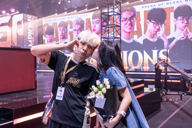 Độc quyền: Quỳnh Alee Độc quyền: Quỳnh Alee