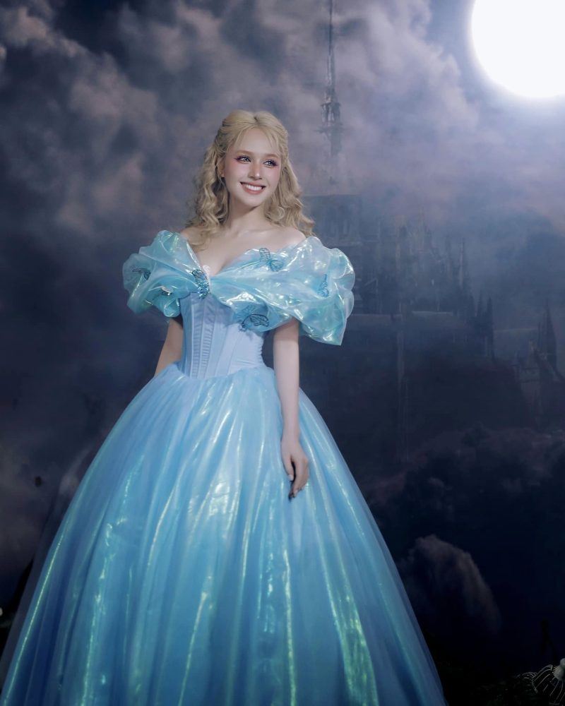 Xoài Non hóa thân thành nàng công chúa với vẻ xinh đẹp như bước ra từ truyện cổ tích e2