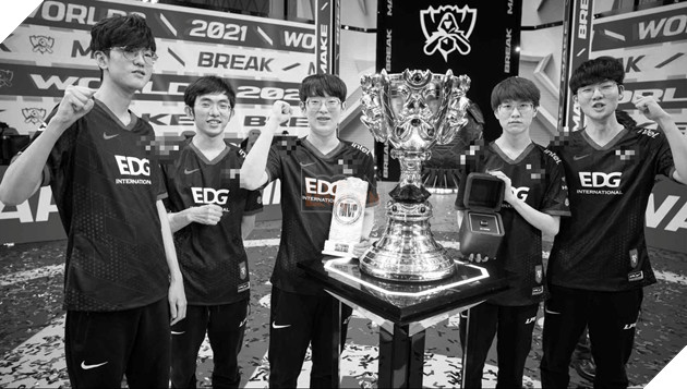 LMHT: EDG co y dinh chieu mo ca Bin va Chovy cho mua giai moi va bi cong dong che khong thuong tiec 6 LMHT: EDG có ý định chiêu mộ cả Bin và Chovy cho mùa giải mới