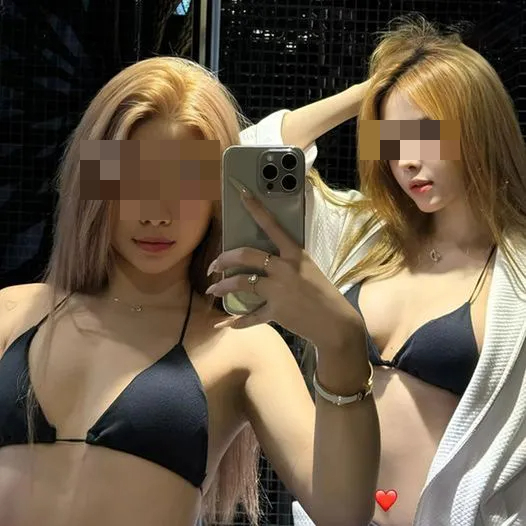 Nữ TikToker Nữ TikToker