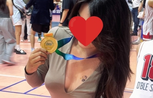 Bất ngờ viral vì một khoảnh khắc gợi cảm, gái xinh cầu cứu vì những bình luận kém duyên edit 4690074725635263299407256254604952262184457n 17331295891221532470637 442 0 1208 1225 crop 1733129740529701104427jpeg