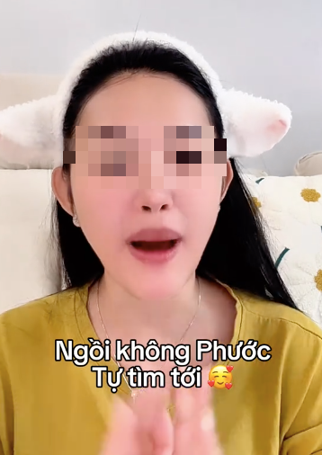 Bị chỉ trích vì làm nội dung “giữ chân đại gia”, nữ TikToker tung clip 41 giây Bị chỉ trích vì làm nội dung “giữ chân đại gia”, nữ TikToker tung clip 41 giây