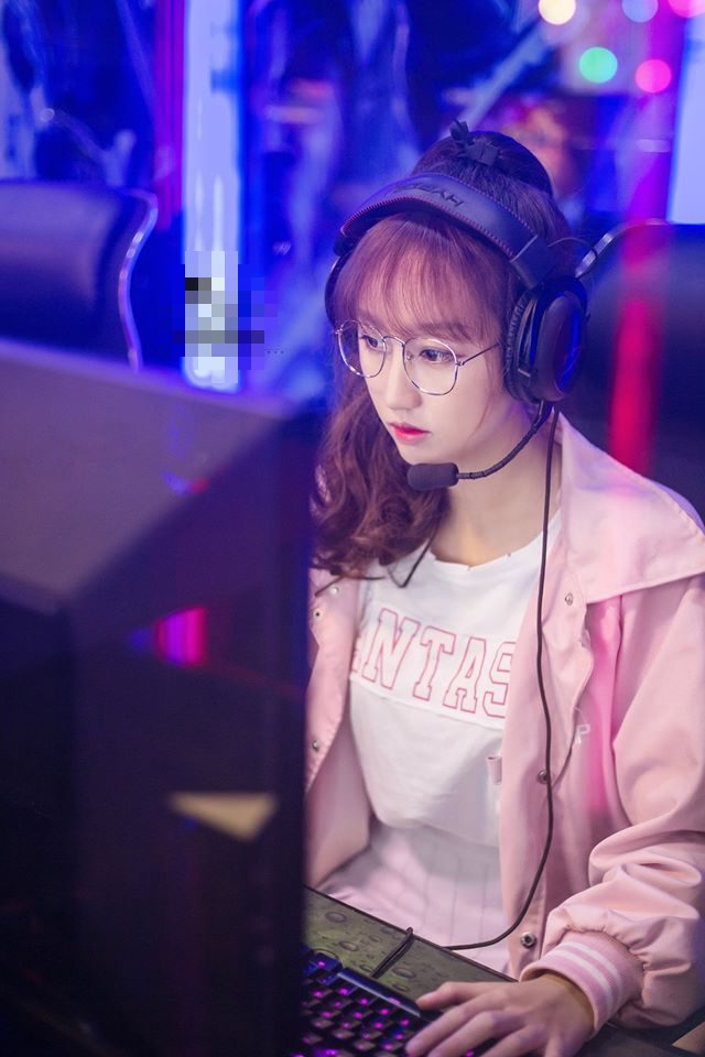 Nữ streamer xinh đẹp đời đầu cùng thời với Misthy, Uyên Pu, Linh Ngọc Đàm giờ ra sao?- Ảnh 4. Nữ streamer xinh đẹp đời đầu cùng thời với Misthy, Uyên Pu, Linh Ngọc Đàm giờ ra sao?- Ảnh 4.