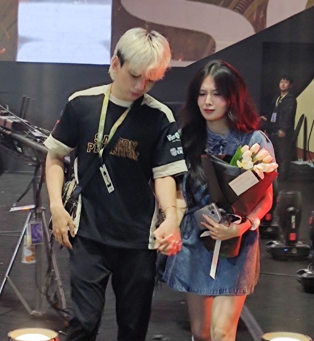 Độc quyền: Quỳnh Alee Độc quyền: Quỳnh Alee