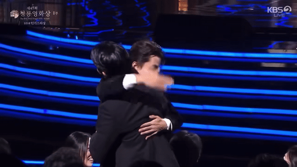 Khoảnh khắc hot nhất Rồng Xanh 2024: Jung Hae In khiến netizen phát cuồng vì 1 biểu cảm