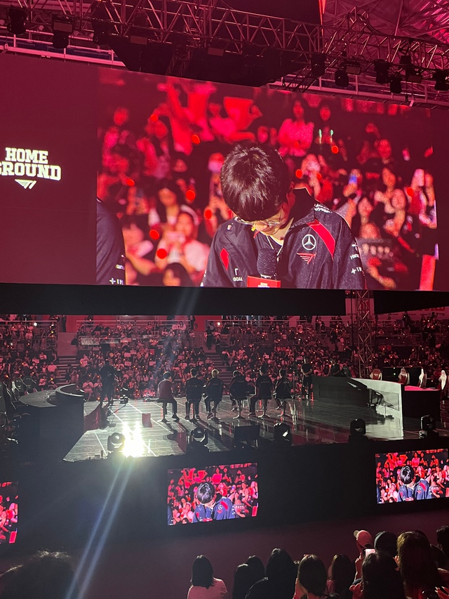 Fan nữ Việt bỏ 30 triệu đồng, mua trải nghiệm khó quên tại T1 Home Ground- Ảnh 4. Fan nữ Việt bỏ 30 triệu đồng, mua trải nghiệm khó quên tại T1 Home Ground- Ảnh 4.