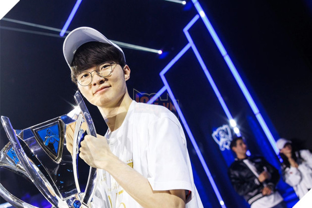 LMHT: Faker tra loi phong van khiem ton den muc co the khien nhieu nguoi chanh long LMHT: Faker trả lời phỏng vấn khiêm tốn đến mức có thể khiến nhiều người chạnh lòng