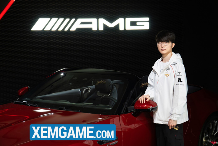 Faker được tặng Mercedes mới, fan thắc mắc tương lai có bị “chia tay đòi quà” giống BMW ? faker duoc tang xe mercedes 4