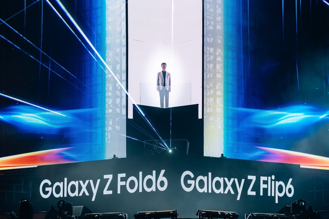 Samsung tổ chức đại tiệc âm nhạc kết hợp công nghệ hoành tráng với 50.000 người tham gia - Ảnh 2. Samsung tổ chức đại tiệc âm nhạc kết hợp công nghệ hoành tráng với 50.000 người tham gia - Ảnh 2.