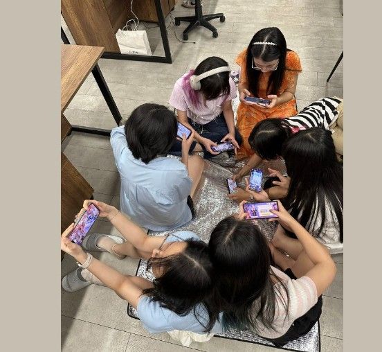 Có gì thú vị ở tựa game 7 ngày liên tiếp đạt Top 01 BXH App Store? gamehubvn co gi thu vi o tua game 7 ngay lien tiep top 1 bxh app store 2